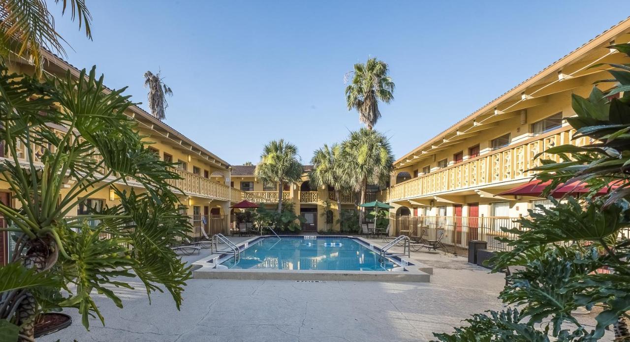 Red Roof Inn Tampa Bay - Αγία Πετρούπολη Εξωτερικό φωτογραφία