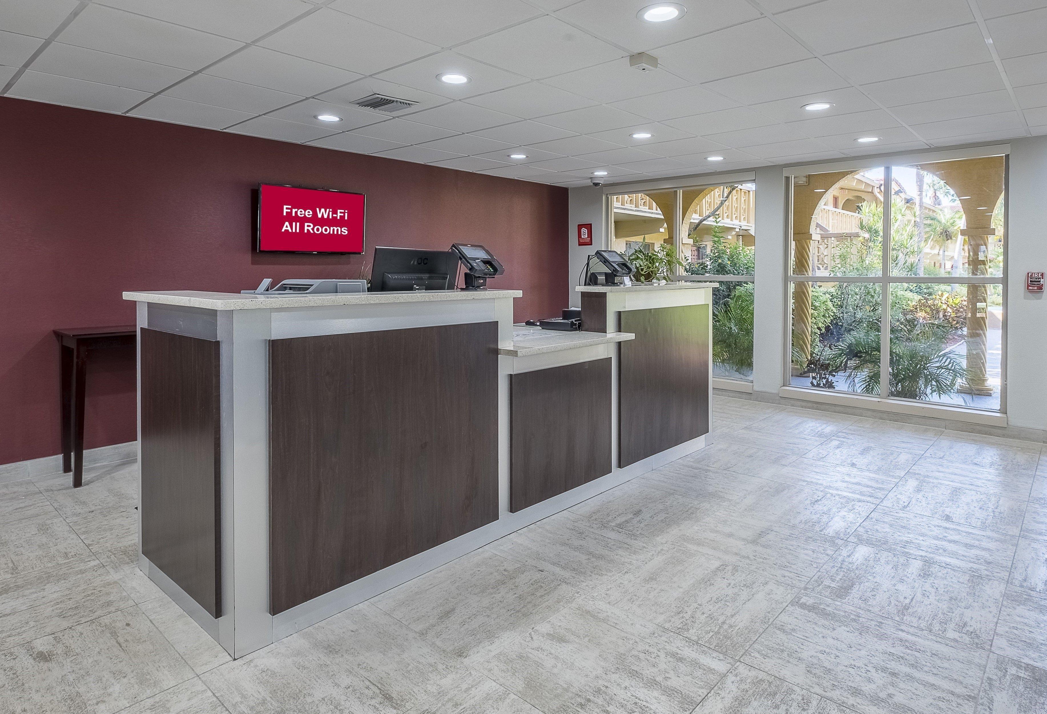Red Roof Inn Tampa Bay - Αγία Πετρούπολη Εξωτερικό φωτογραφία