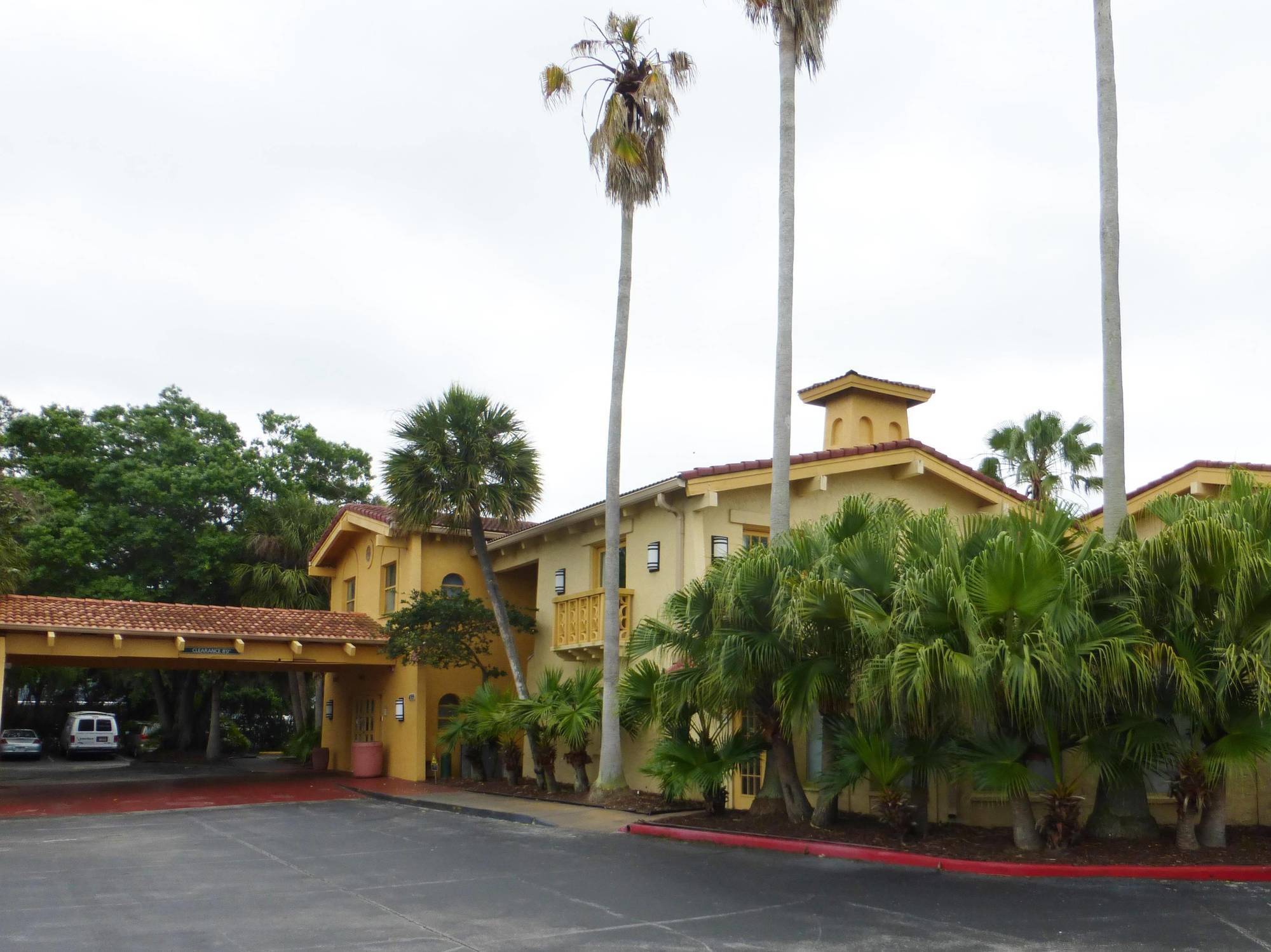 Red Roof Inn Tampa Bay - Αγία Πετρούπολη Εξωτερικό φωτογραφία